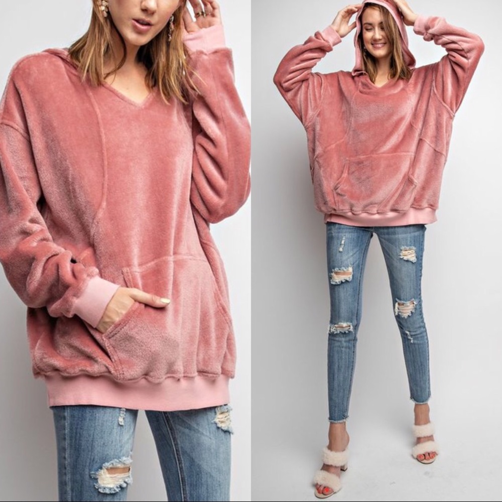 ❄️LAST3️⃣//BLUSH FLEECE HOODIE - Picture 2 of 6